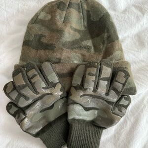 Carter's Green and Brown Camouflage Beanie and matching Gripper Gloves